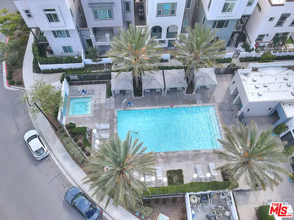 629 Daniel Freeman Circle, Inglewood, California 90301 home-pic-27